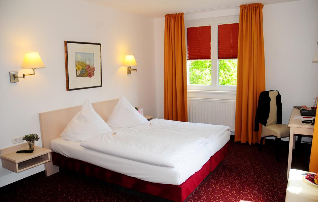 Hotel Blankenese Hamburg Exterior foto